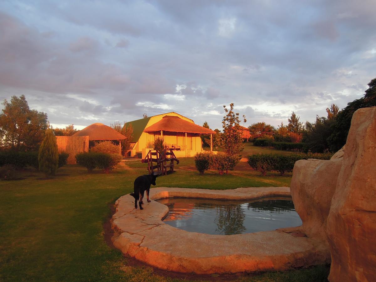 מגליסבורג Nullarbor Cottages מראה חיצוני תמונה